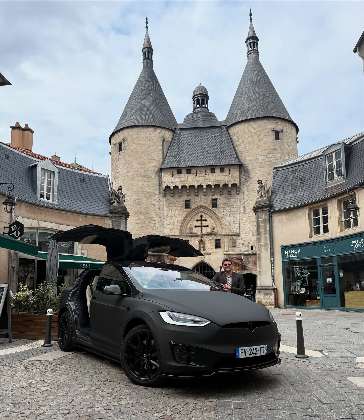 GUILLAUME DRIVE MODEL X
